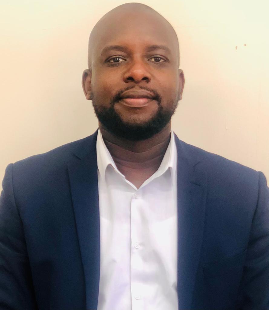 Mr Hlanganiso Moyo - Paralegal